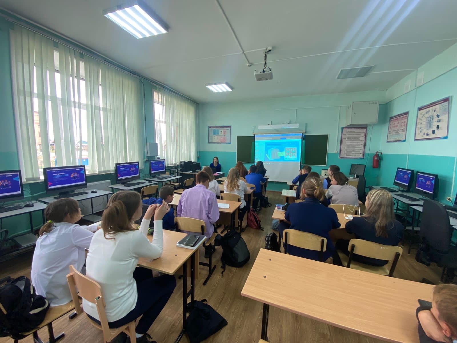 «Урок цифры» среди 7-11 классов.